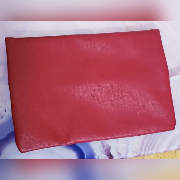SK-11 Red Pouch Clutch - Picture 4 of 4